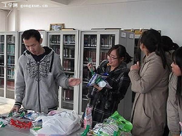 外语系寝室美化大赛颁奖典礼顺利举办